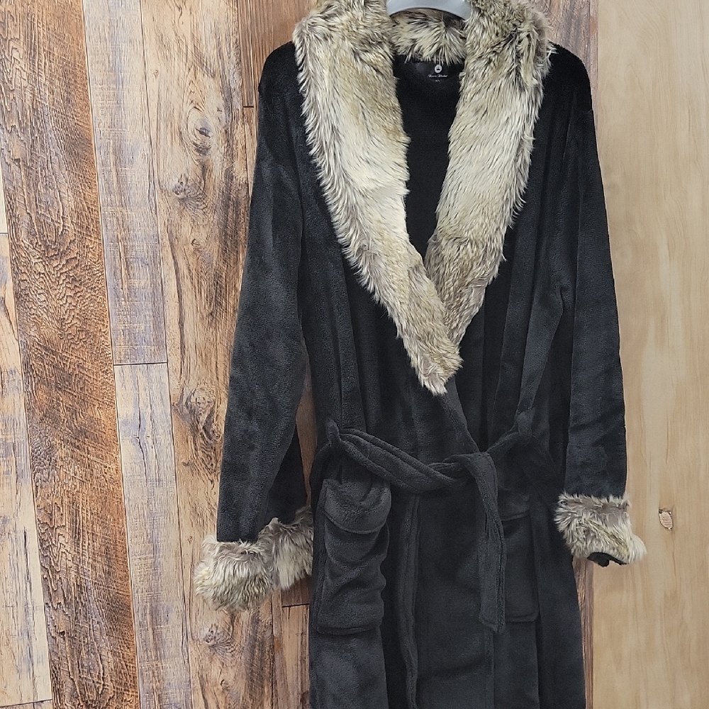 Women's Black Faux Fur Trim Coat